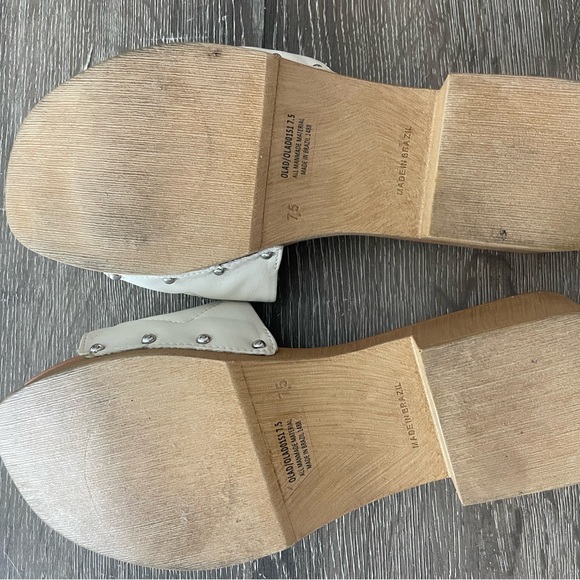 Steve Madden Women's Cream Slide Sandals - Picture 3 of 3